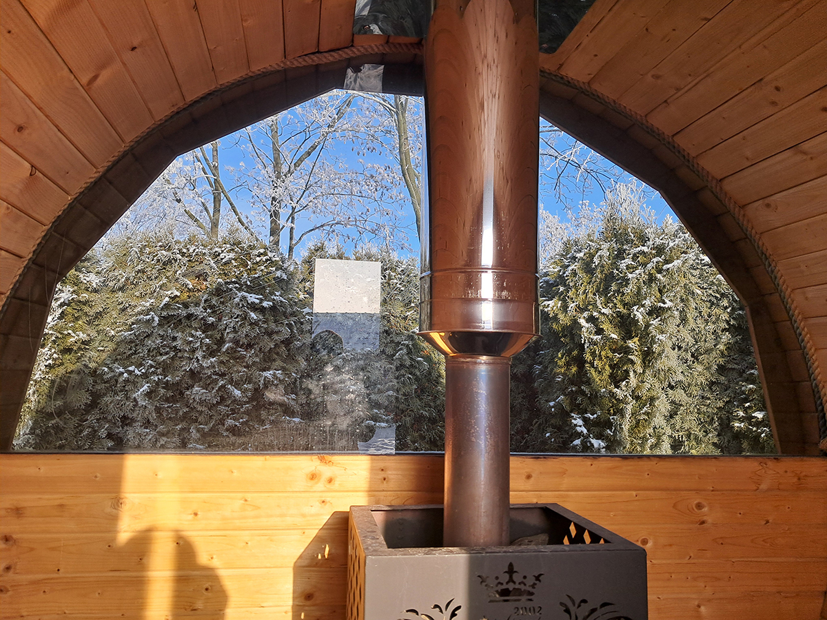 Mobilne sauna na przyczepie Wynajem Balia & Sauna SPA - GrzejSię! w kuniowie.